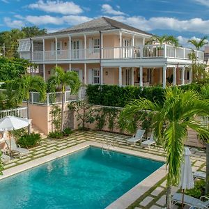 Eleven Bahama House